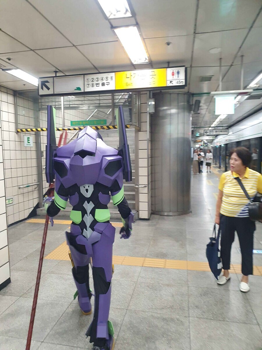 에바가 로봇이 아닌 이유_1.jpg