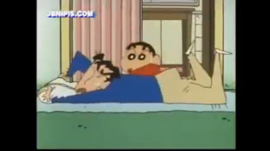 짱구)다시보면 19금 안붙은게 이상한 에피소드_4.jpg