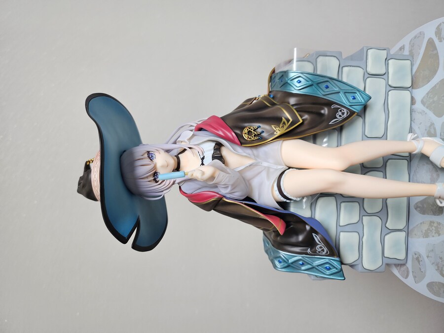 일레이나 피규어 잘 나왔네._1.jpg