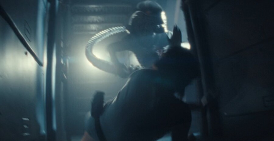 에일리언)스포) 동료를 버리는 어떤 냉혈한 악당의 이야기_5.jpg