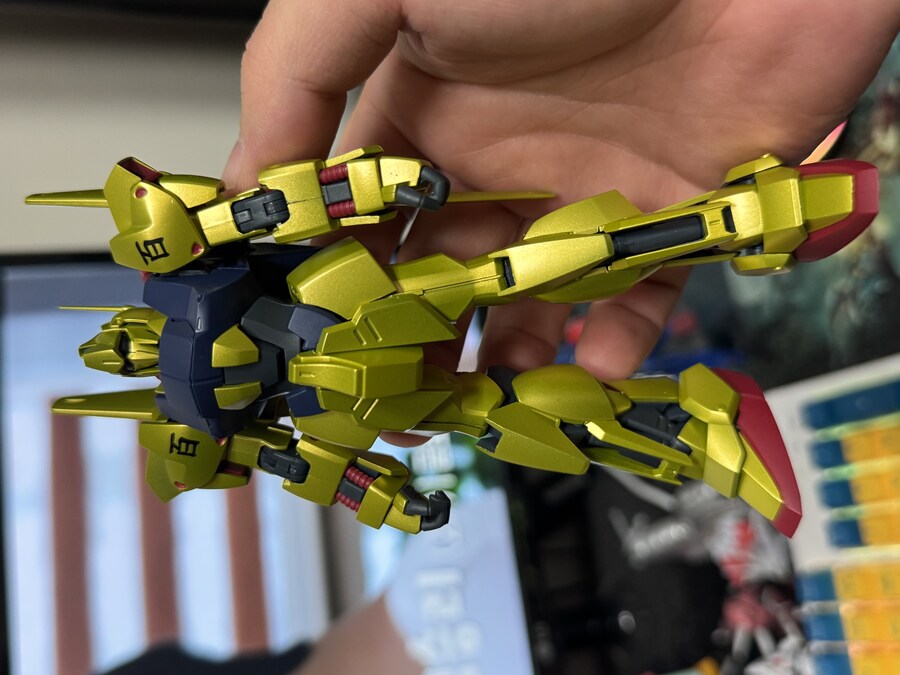 오묘한 색감의 로봇혼 아니메 백식_1.jpg