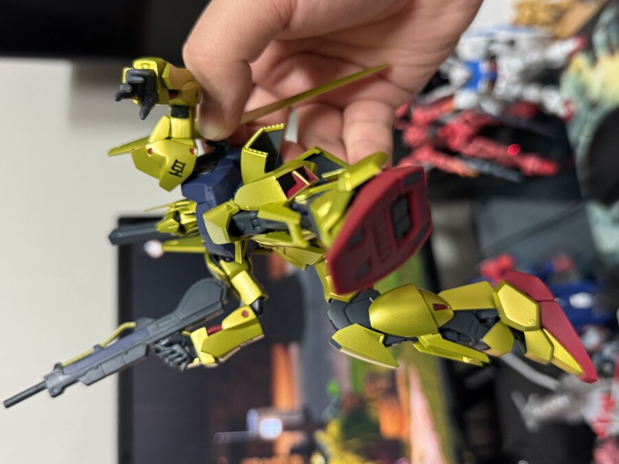 오묘한 색감의 로봇혼 아니메 백식_6.jpg