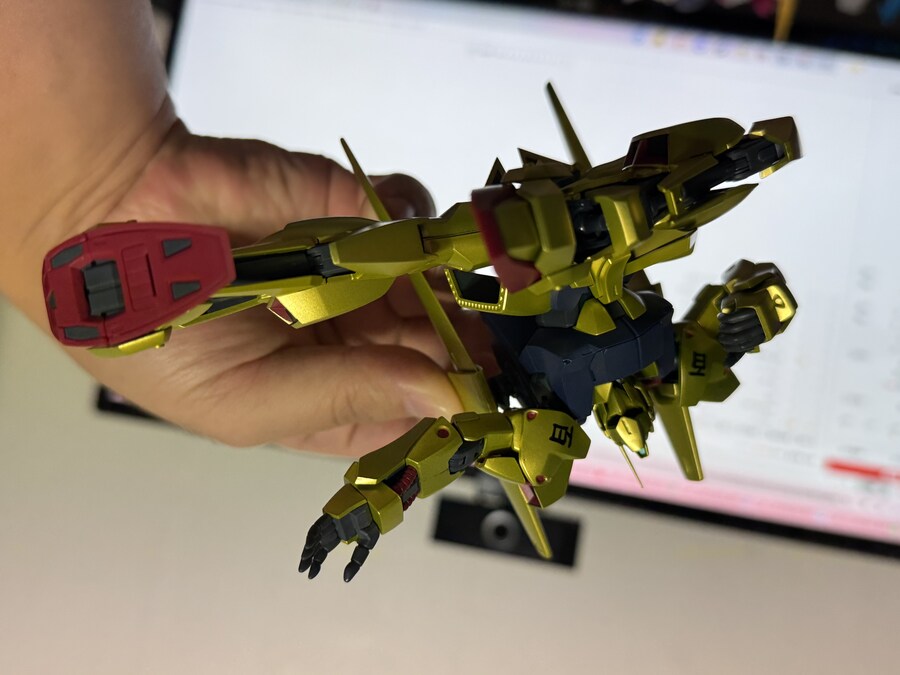 오묘한 색감의 로봇혼 아니메 백식_8.jpg