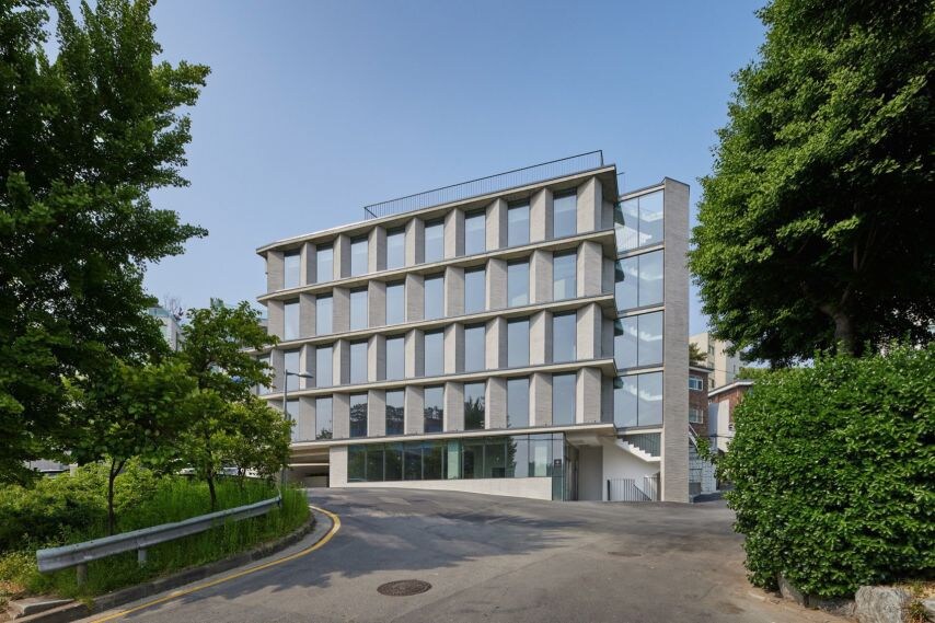 제니 1인 소속사 사옥 수준.jpg_4.jpg