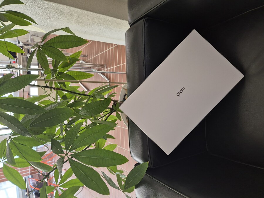 네이버] 2025년 LG그램 노트북 AI AMD 크라켄5 노트북 [121만원대]_3.jpg
