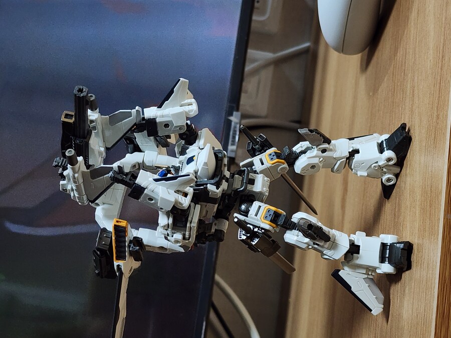 택티컬무버) 스톰 세이버즈_12.jpg