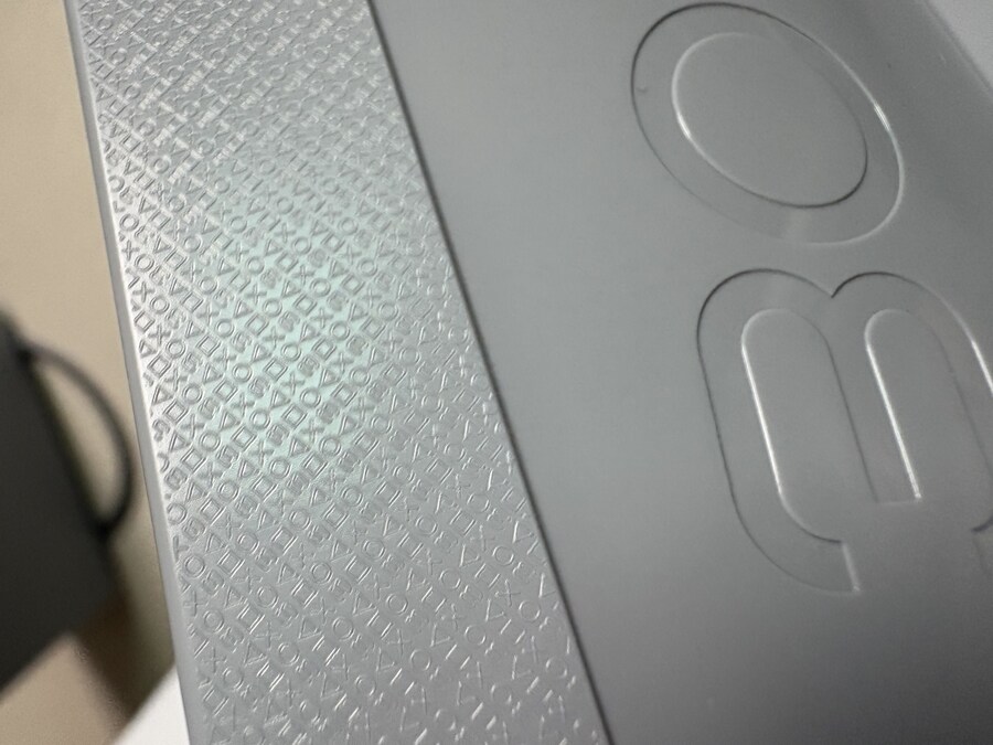 플레이스테이션 30주년 콘솔 언박싱_36.jpg