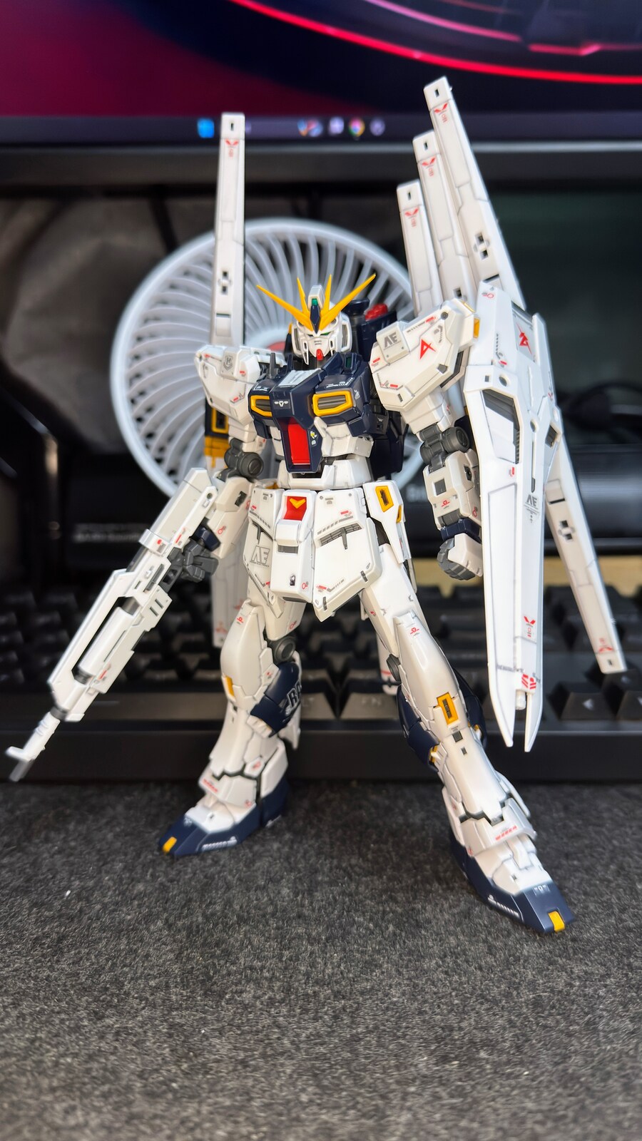 RG 뉴 건담 (더블 핀 판넬)_1.jpg