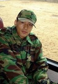 차은우도 아마 커버 쉽지는 않을 군복_1.jpg