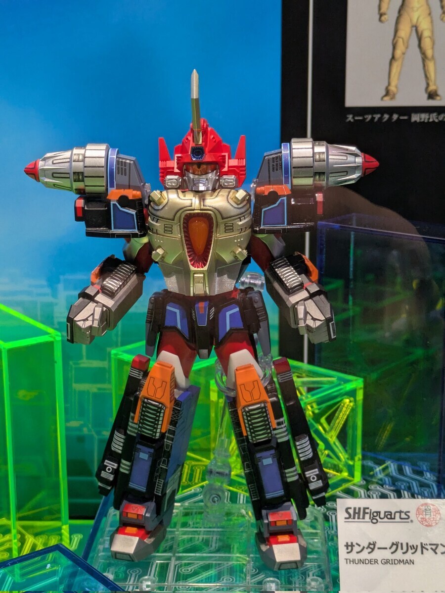그리드맨) 진골 썬더 그리드맨 개쩐다_4.jpg