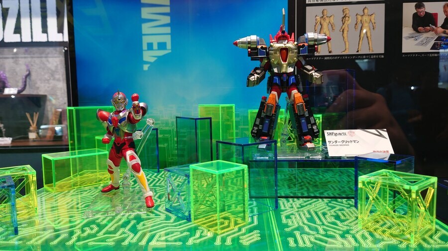 그리드맨) 진골 썬더 그리드맨 개쩐다_7.jpg