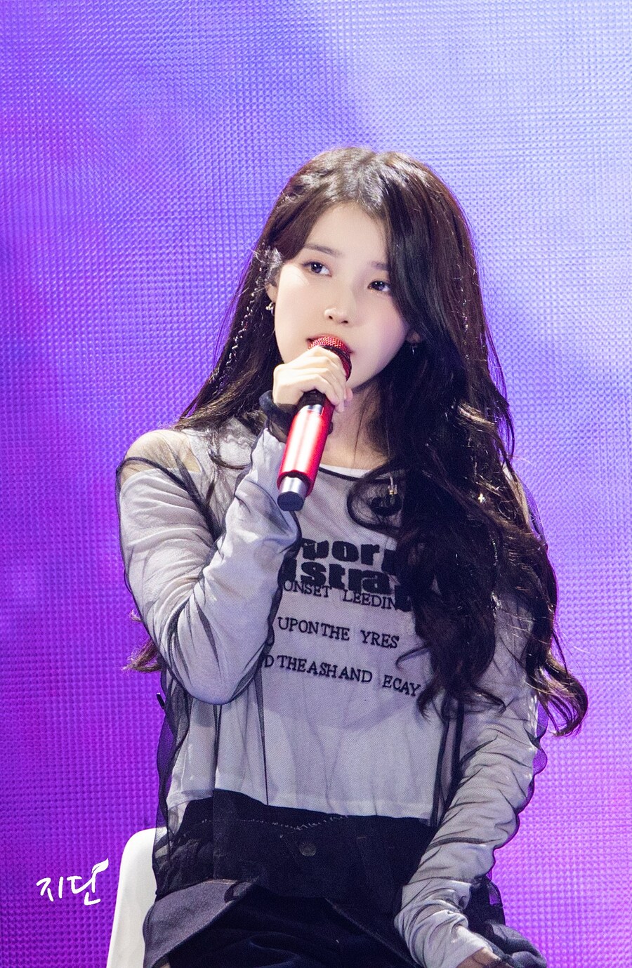 2025.09.13 아이유 FAN MEET-UP(지딘)_15.jpg