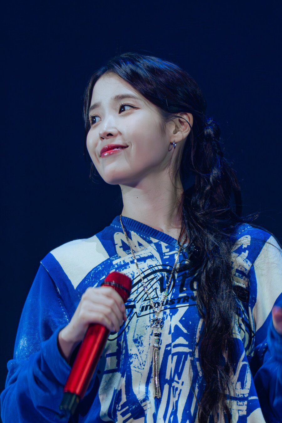 2025.09.14 아이유 FAN MEET-UP(셀카봉)_22.jpg