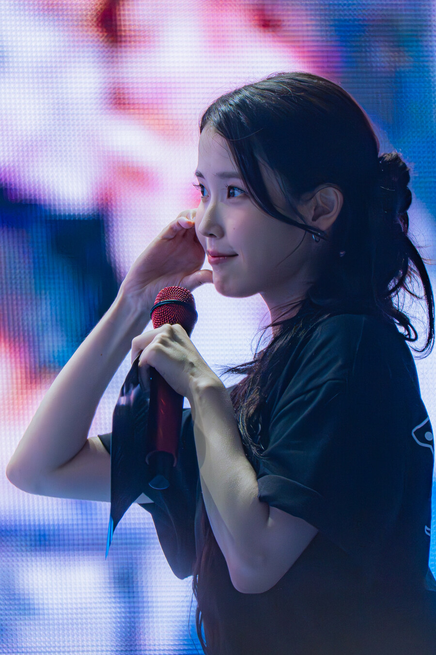 2025.09.14 아이유 FAN MEET-UP(셀카봉)_35.jpg
