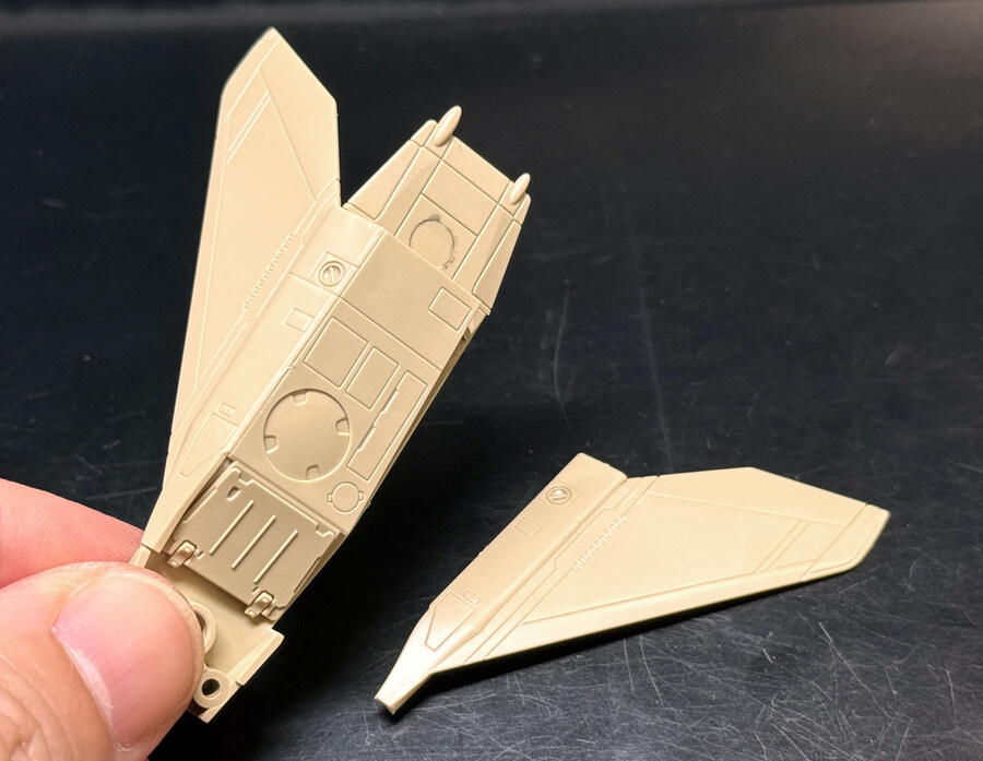 [맥스팩토리] PLAMAX 1/72 VF-1D 파이터 발키리 조립 샘플 일부 소개_8.jpg