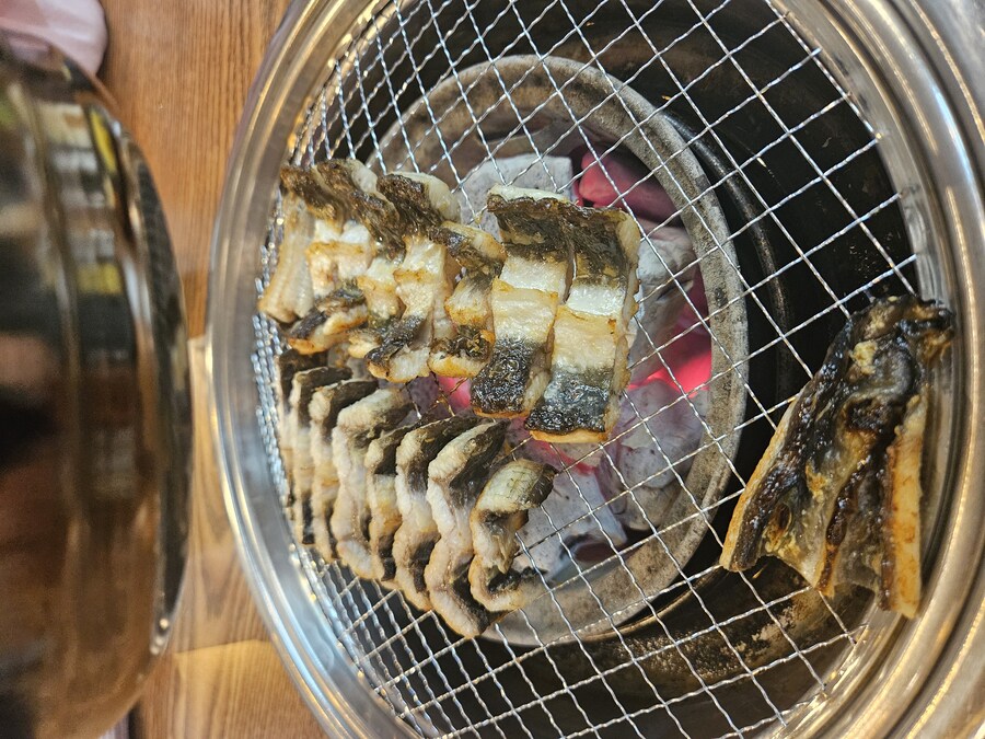 [충주] 짝꿍이 장어꼬리 주네유_3.jpg