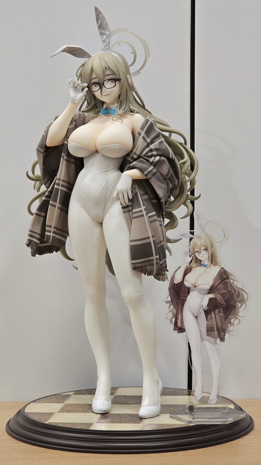 블루아카) 바니걸 아카네 피규어 1장_1.jpg