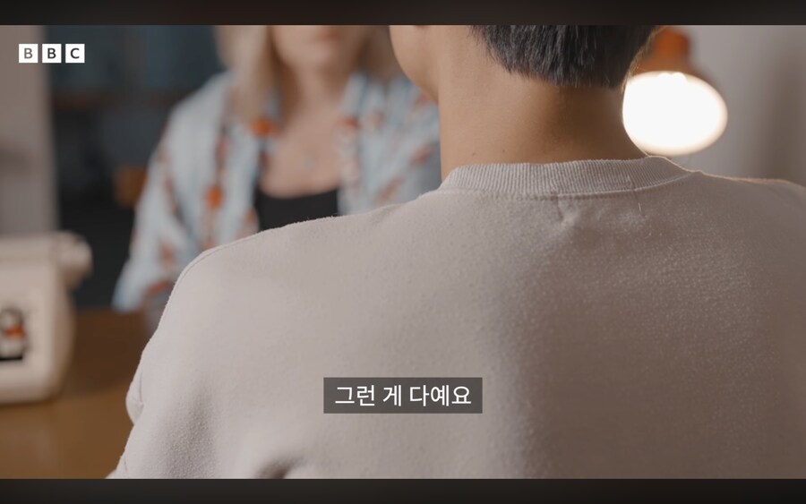 ??? : 어쨌든 비자 제대로 안받은 한국 애들 잘못도 있지 않음?_8.png