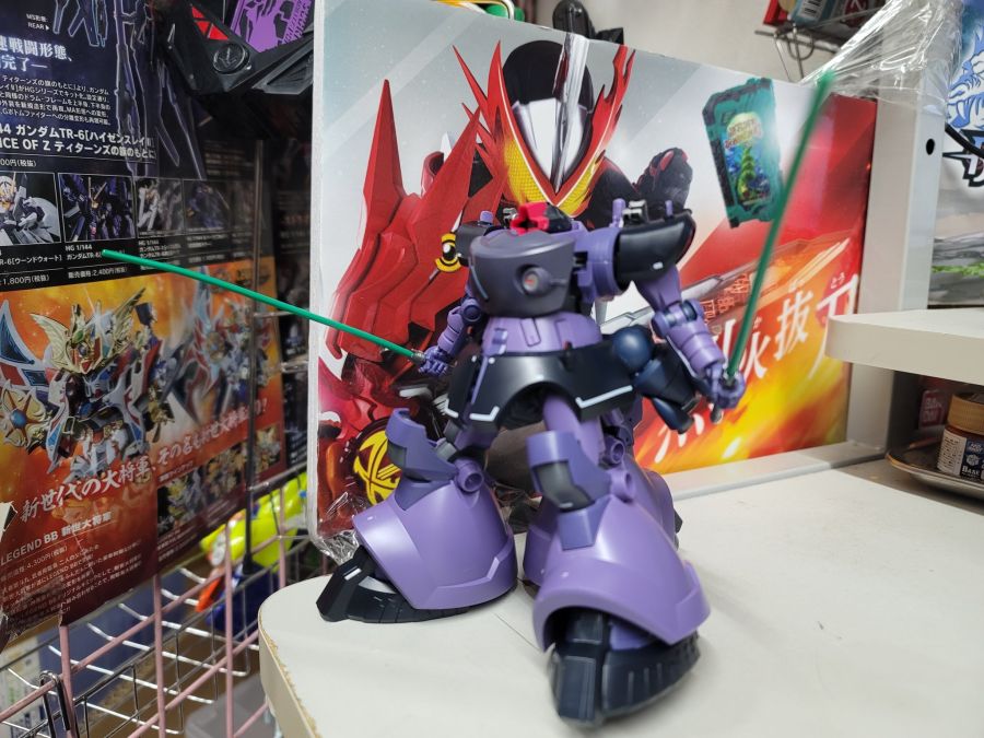 HG GQ 1/144 릭 돔 + HG 돔 트루퍼 나열 사진_1.jpg