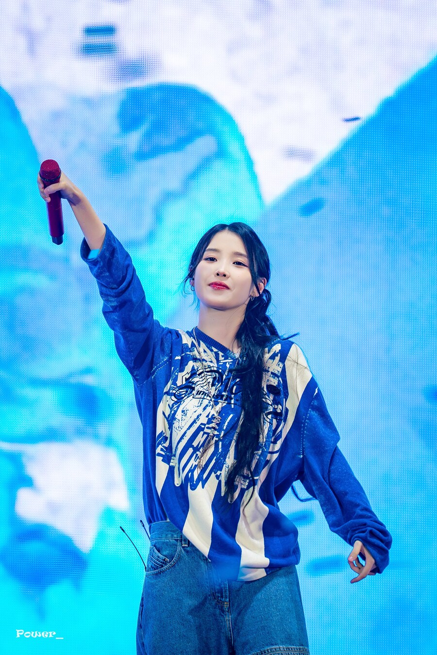 2025.09.14 아이유 FAN MEET-UP(Power_IU)_11.jpg