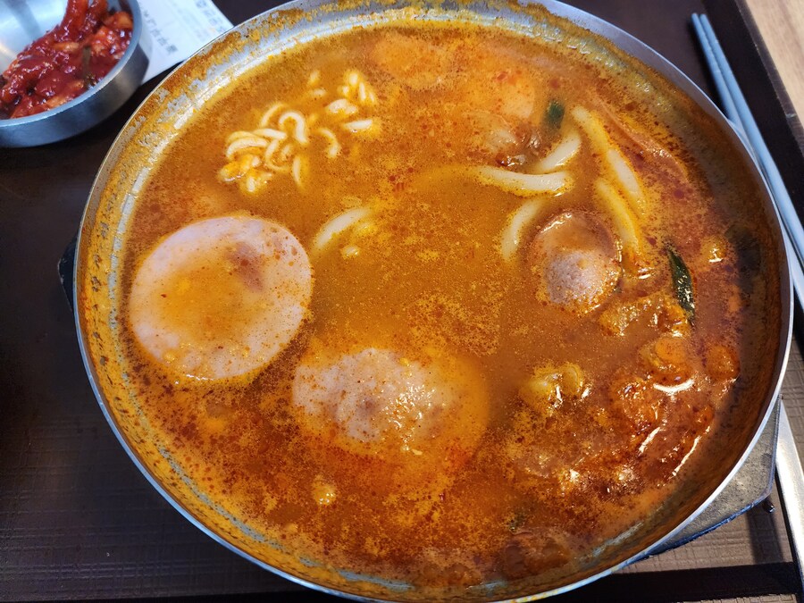 휴게소 1인 11000원짜리 부대찌개