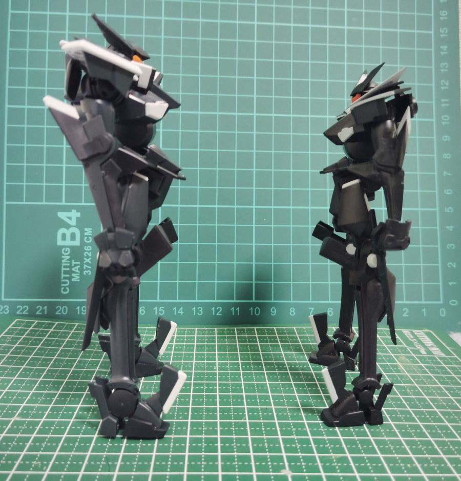 HG 1/144 GN 플래그 비교 사진 (추가)_3.jpg