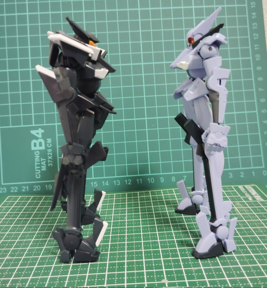 HG 1/144 GN 플래그 비교 사진 (추가)_6.jpg