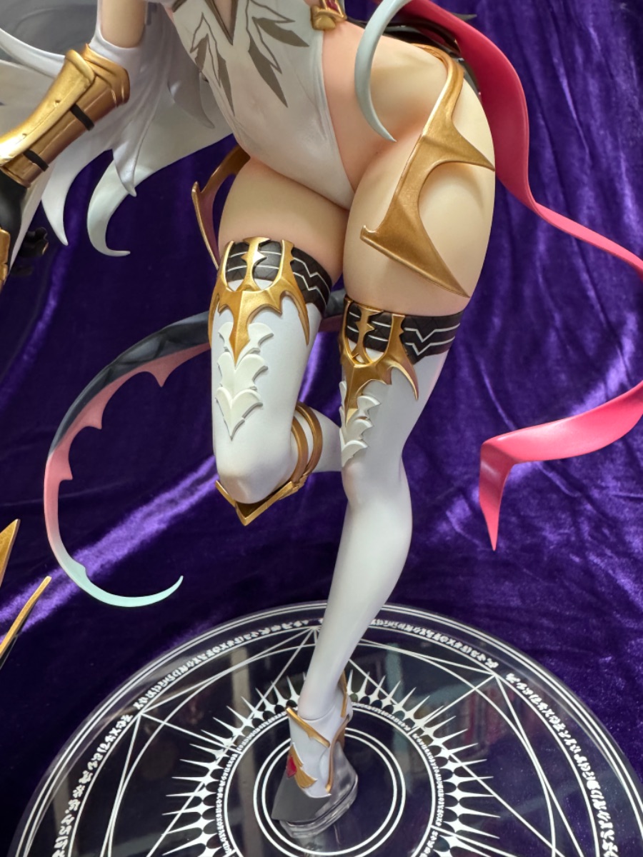 에픽세븐 신월의 루나_3.jpeg