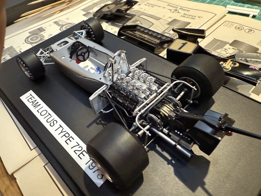 [Ebbro] 1/20 team Lotus type 72E_8.jpg