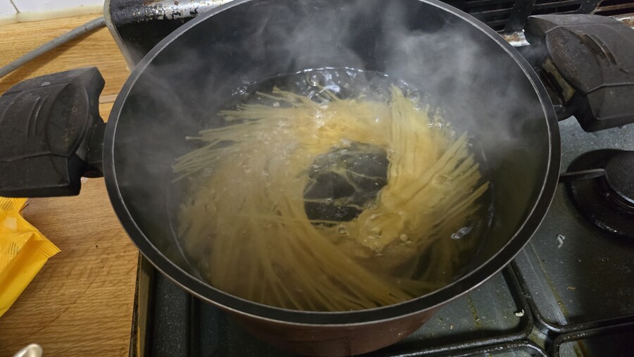 집에서 해먹는 까르보나라_8.jpg