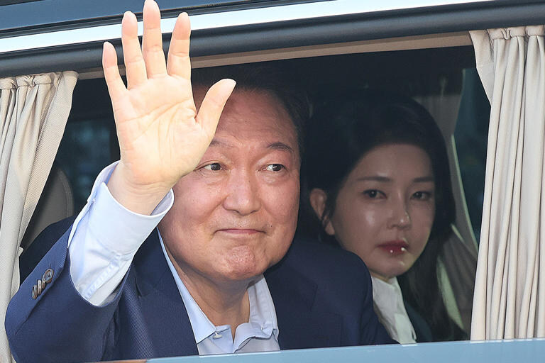 尹 부부, 감옥서도 혈세 축낸다…국민 등골 휘는 중_1.jpg