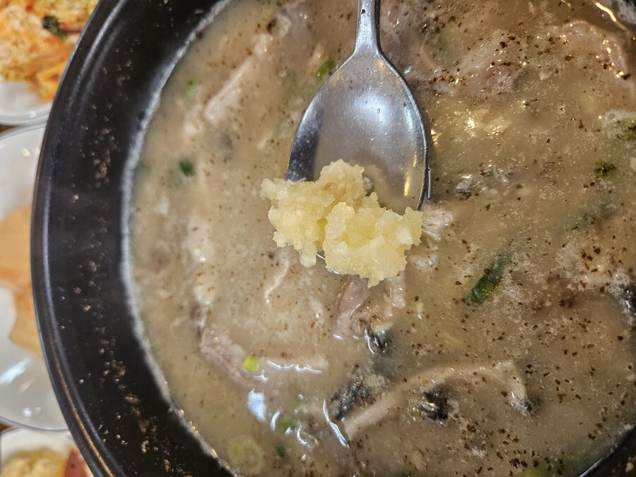 [충주] 충주해장국 내장탕_9.jpg