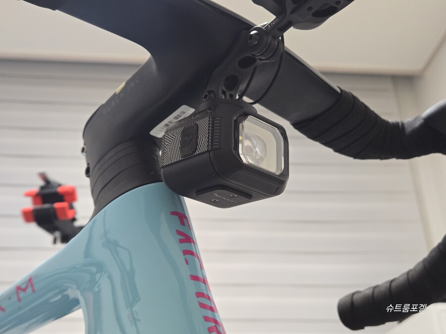 쓸만한 전조등 하나 구했어요_2.jpg