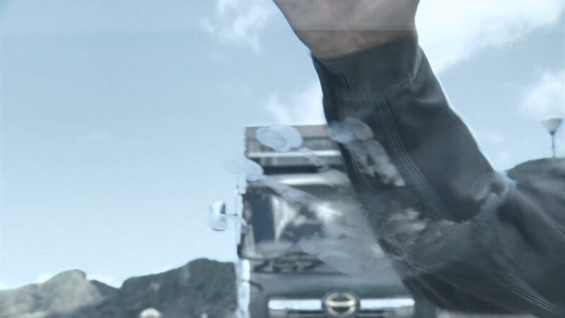 지나가던 유부녀를 습격하는 남자들_9.jpg