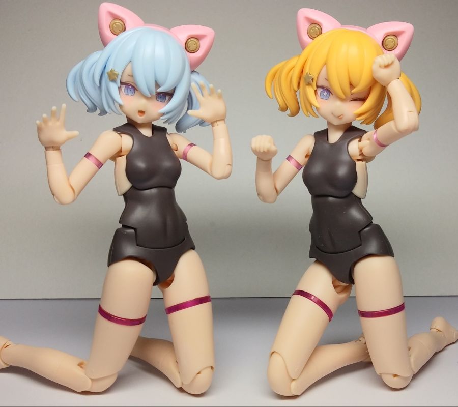 [코토부키야] PUNI☆MOFU 쿠로마오 가조립 + 노멀 마오 나열 사진_5.jpg