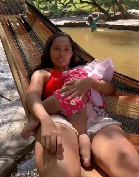 후타나리 유부녀 짤)_1.webp