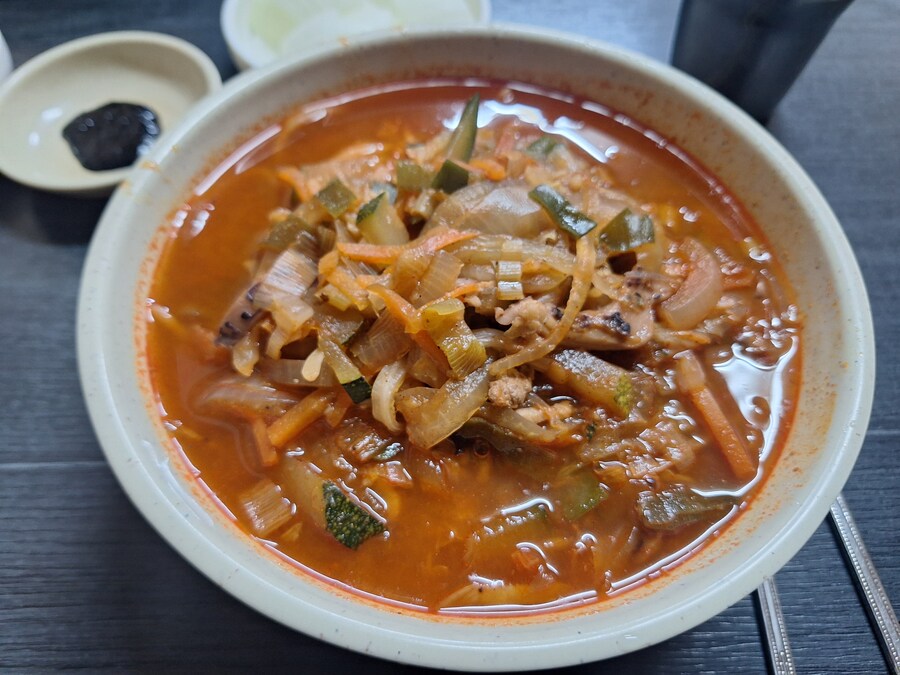 동네에 있는 심야식당_3.jpg