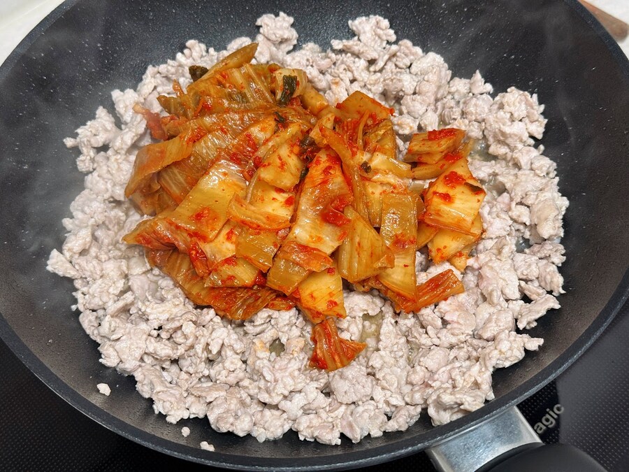 각별한 비지찌개_4.jpg