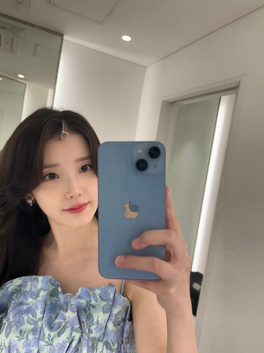 2025.10.01 아이유 인스타그램_5.jpg