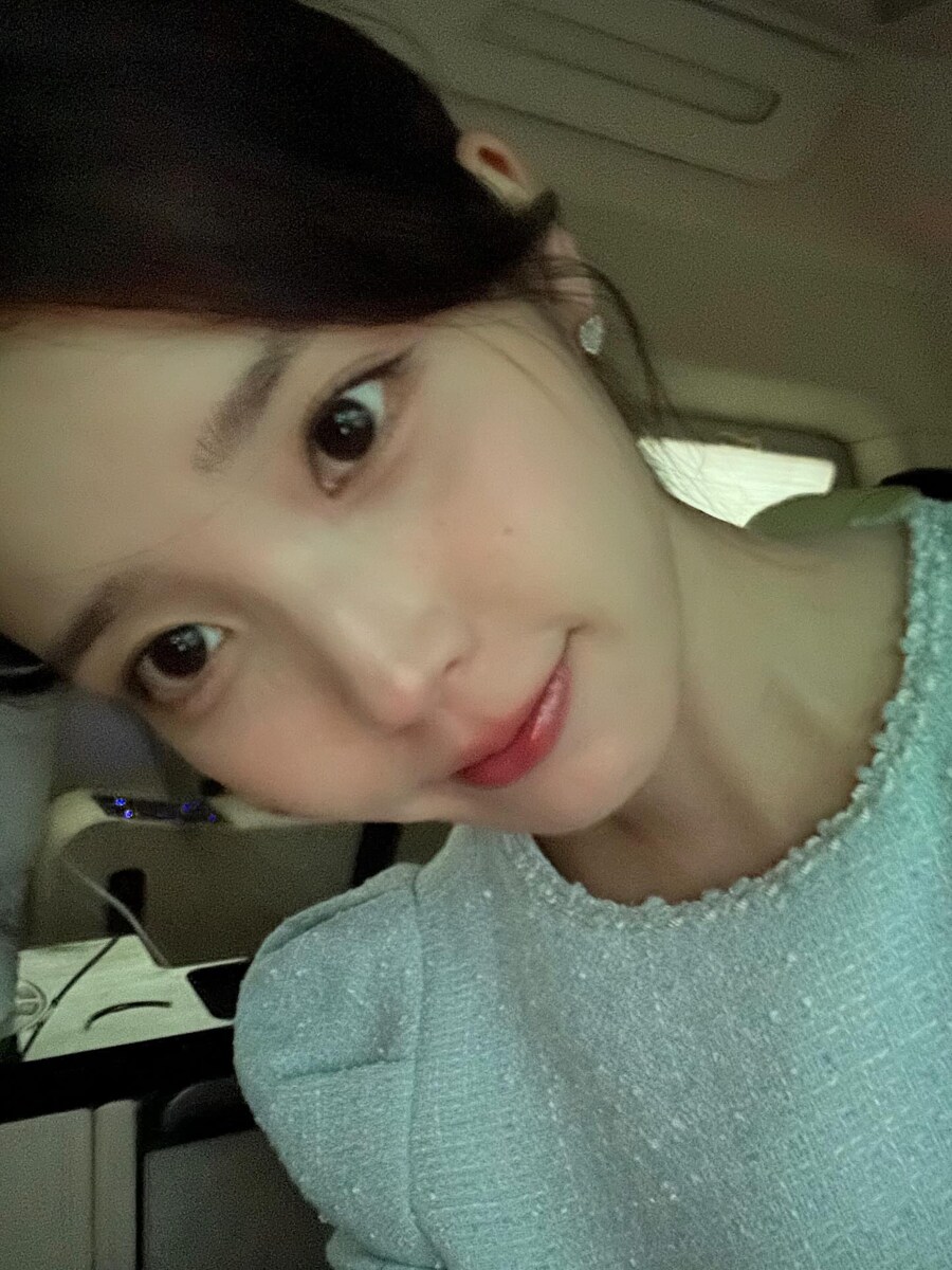 2025.10.01 아이유 인스타그램_12.jpg