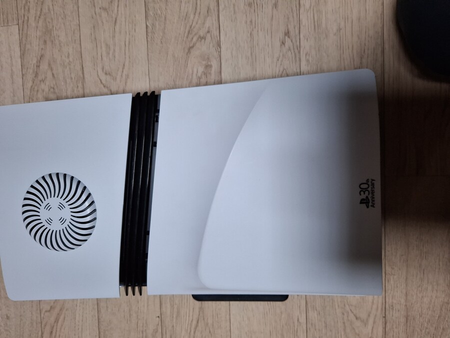 PS5 PRO 환풍기 있는 커버로 바꿔봤습니다_7.jpg