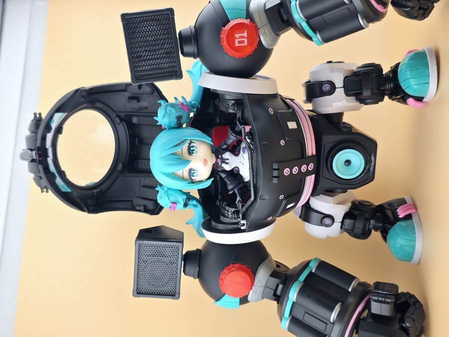 미쿠)밀린 피규어 사진 찍음._20.jpg