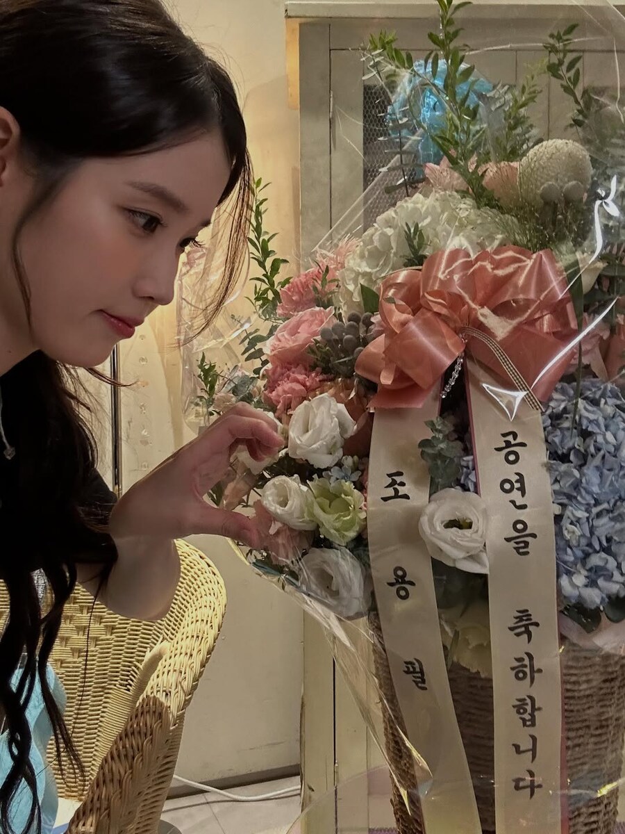 [IU] 아이유 '이름(Name)' 라이브클립 : 2025 IU 팬미팅_5.jpg