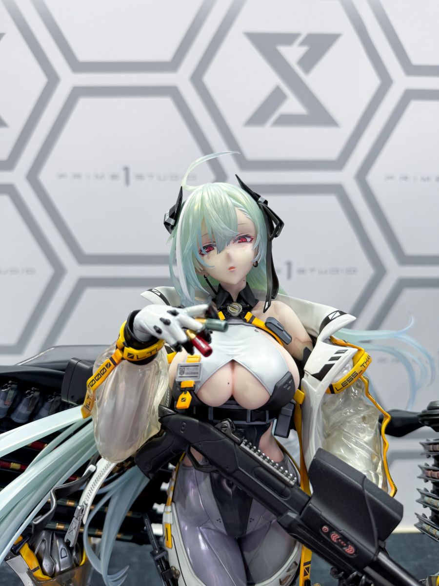 [PRISMA WING] 상하이 원페스 2025 전시 사진_5.jpg