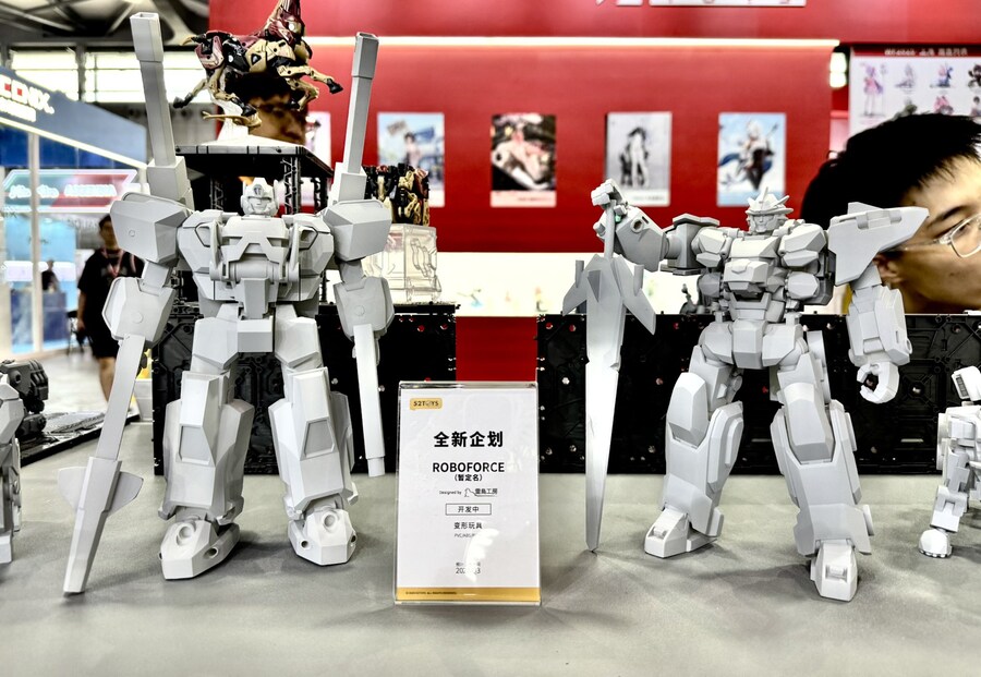 [52토이즈] 완전변형합체 로보포스 시리즈 원형 전시_1.jpg