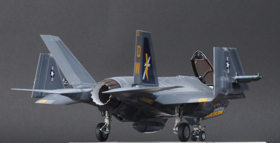 Tamiya 1/72 F-35C 라이트닝II_11.jpg