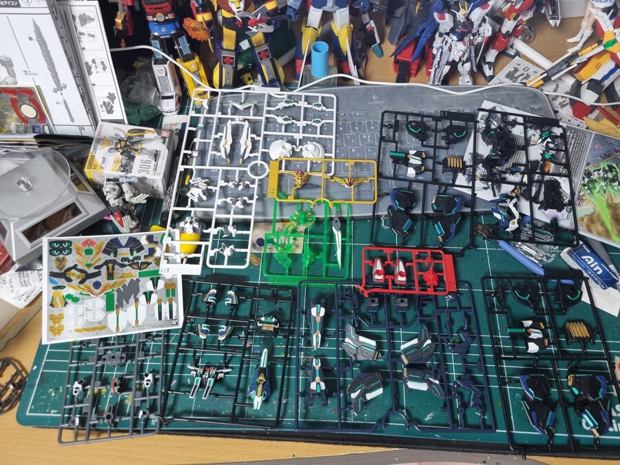 [SDW 히어로즈]GF건담 아스트레아 타입-B_1.jpg