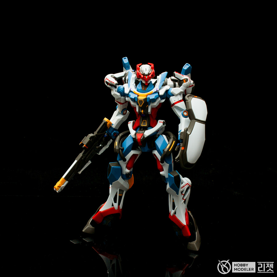 반다이 HG 건담 지쿠악스_2.jpg