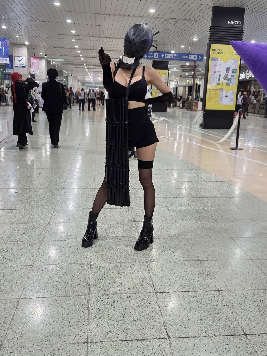 일러페스)갔다옴 코스어 사진은 딱 두장만 찍음_3.jpg