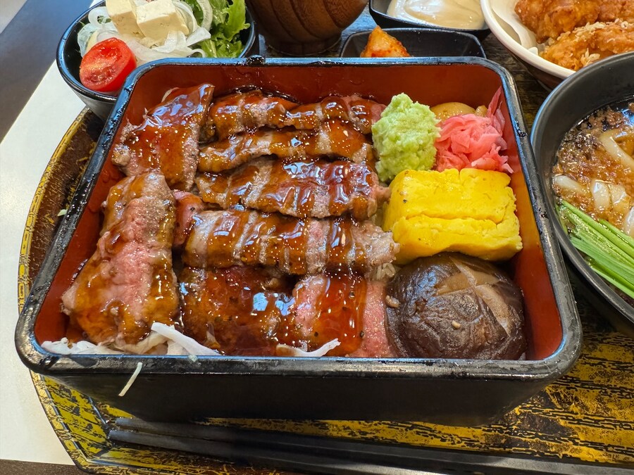 명절인데 도시락으로 점심저녁 먹는 신세입니다._6.jpg